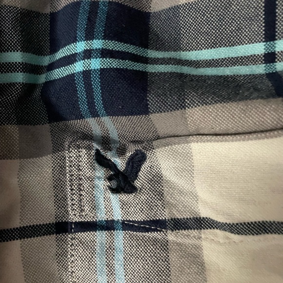 Mens button up shirt - Picture 2 of 3